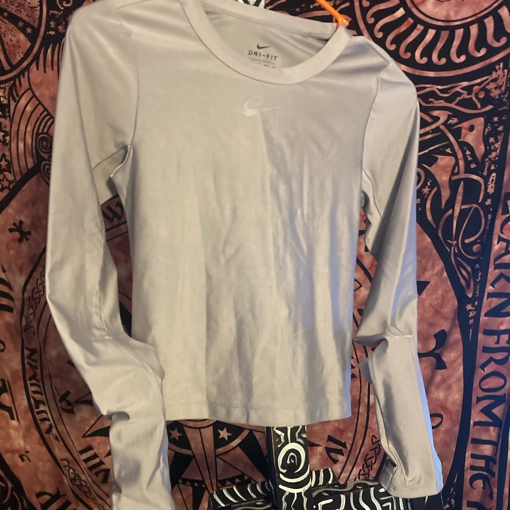 Nike Women's Light Gray Dri-FIT Long Sleeve Tee